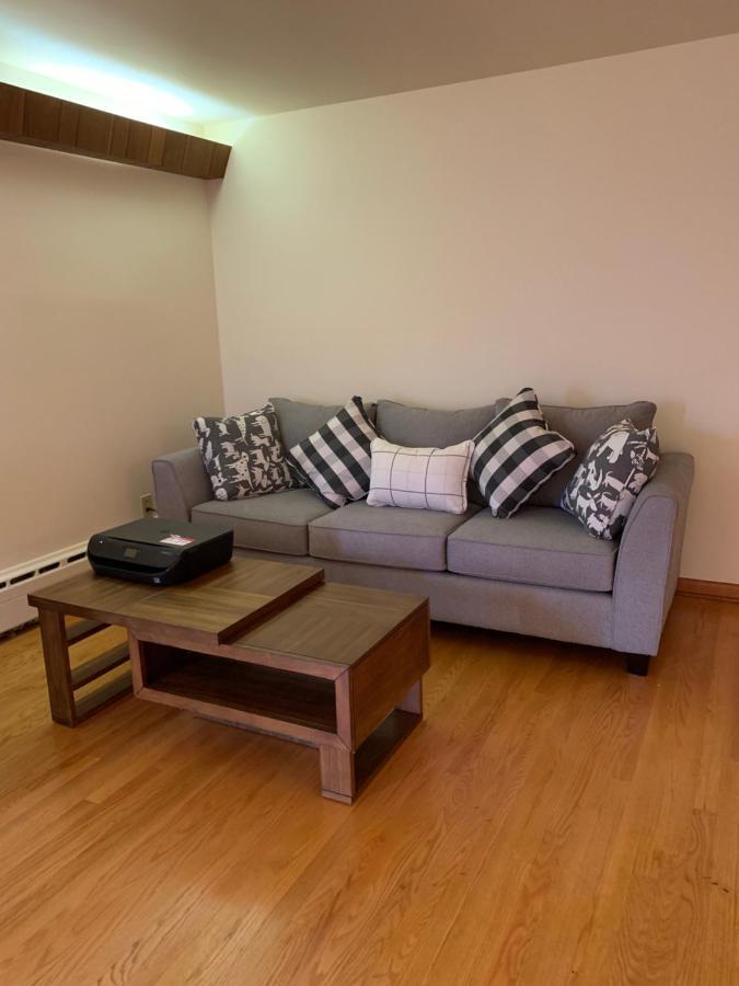 #3 Queensize Bed Bright Room Near New Brunswick Nj Downtown Exterior photo